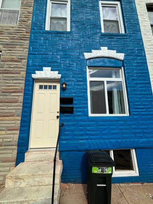 Blue House In Hampden Apartment Baltimore Exterior foto